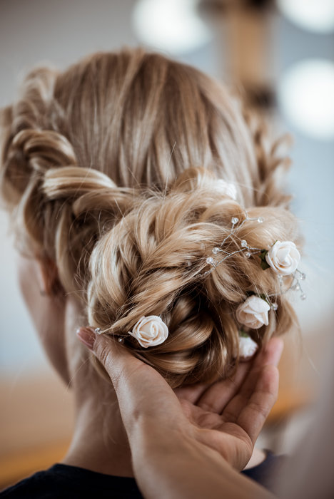 Mutuelle entreprise coiffure : quel contrat souscrire ? - ADP Assurances