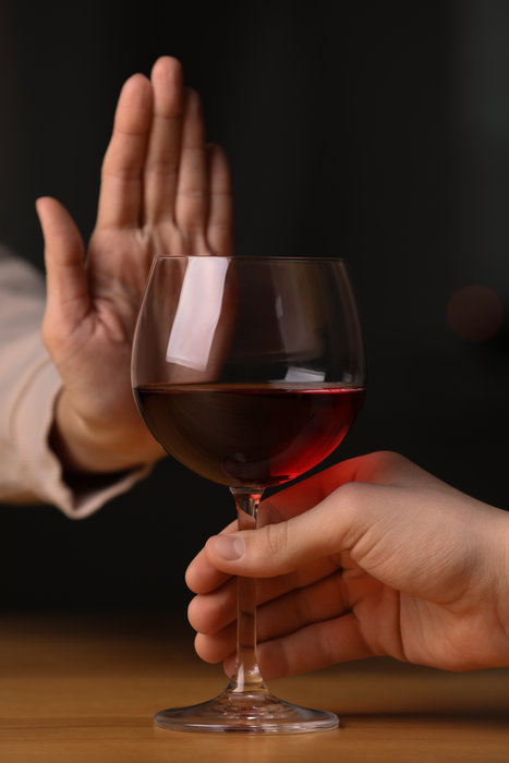 Alcoolodépendance : symptômes, traitement de l’addiction à l’alcool - ADP Assurances