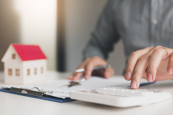 Calcul du taux d’endettement et assurance emprunteur